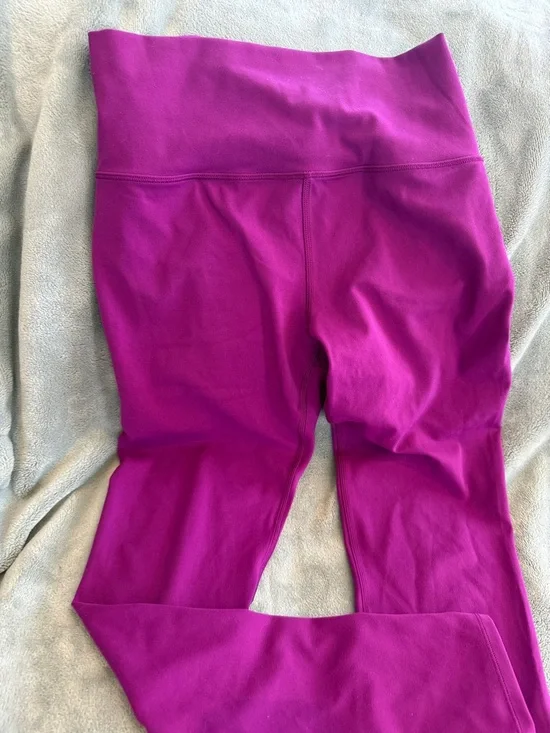Vuori Magenta Active Leggings - Picture 4 of 5